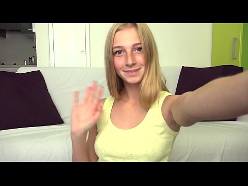 ❤️ Amikor unatkozom, lustán maszturbálom a rózsaszín puncimat... ️❌ Sex video at hu.hellporno-com.ru ❌️